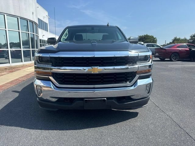 Used 2018 Chevrolet Silverado 1500 LT w/ All Star Edition AWD/4WD image 3