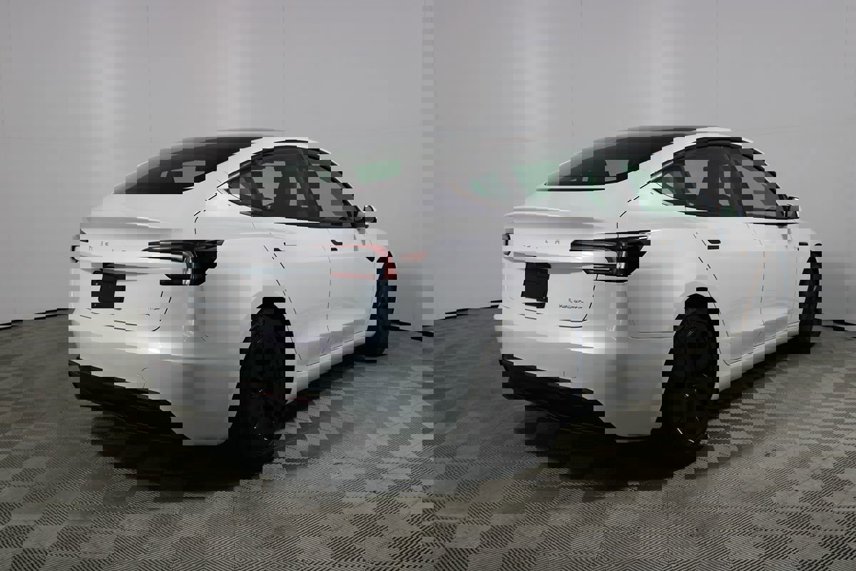 Used 2024 Tesla Model 3 Long Range image 32