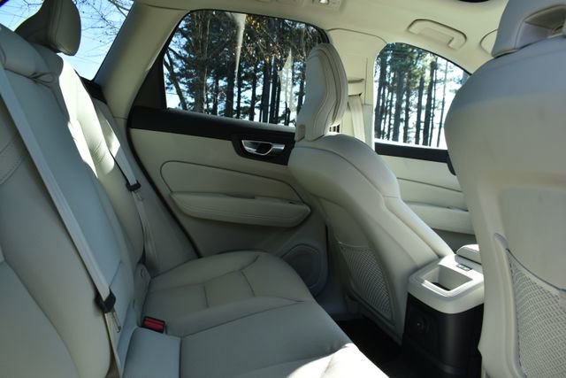 New 2024 Volvo XC60 T8 Core w/ Protection Package Premier AWD/4WD image 24