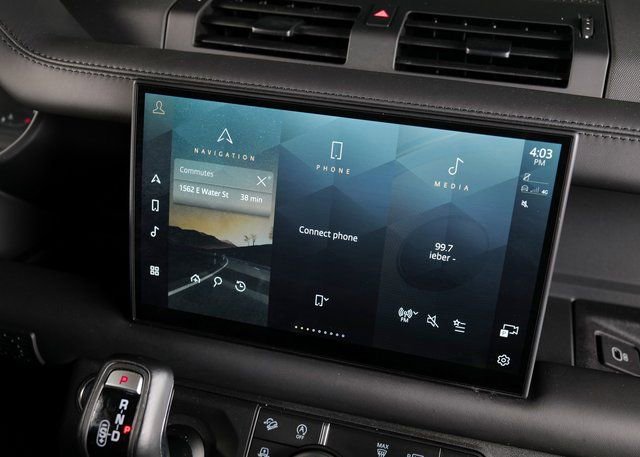 Used 2025 Land Rover Defender 110 S image 15