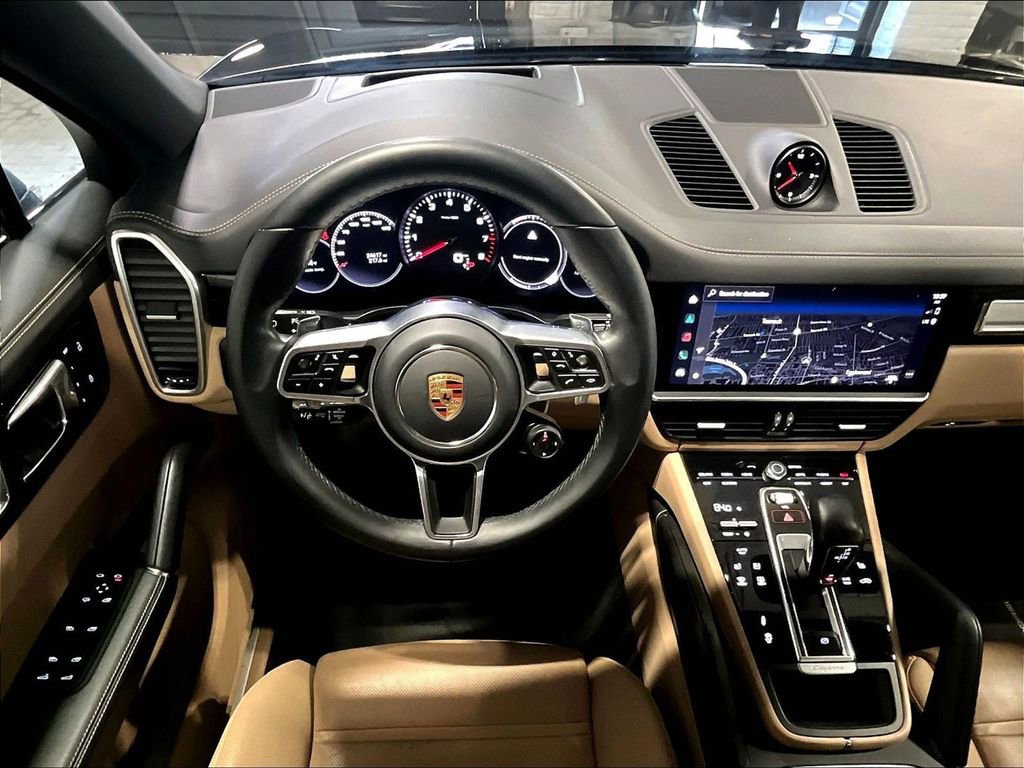 Certified 2023 Porsche Cayenne Platinum Edition AWD/4WD image 11