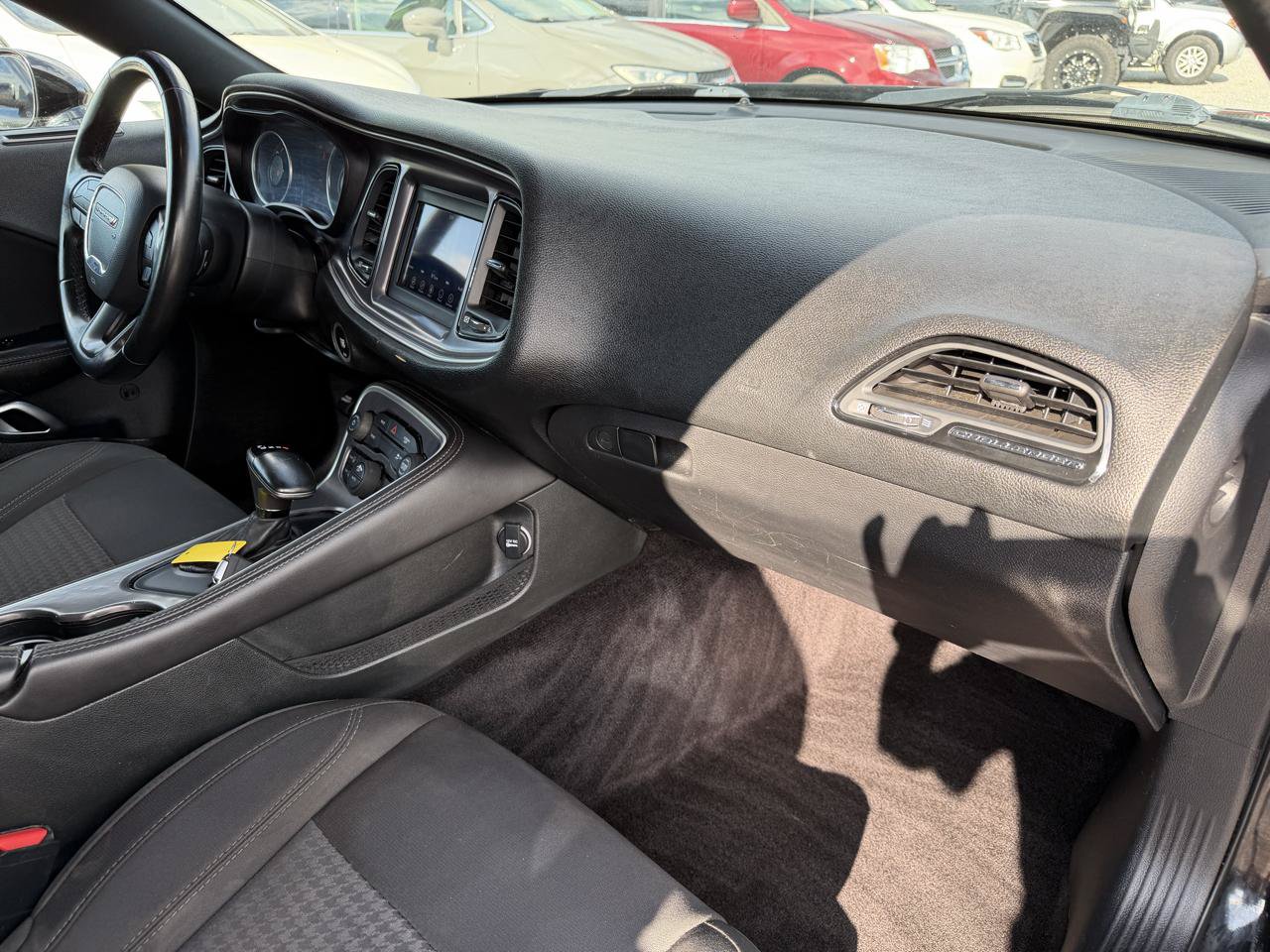 Used 2019 Dodge Challenger SXT RWD image 9