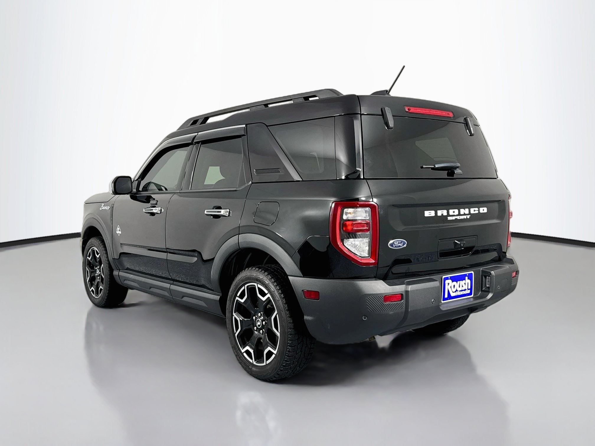Used 2025 Ford Bronco Sport Outer Banks AWD/4WD image 7