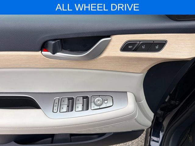 Used 2024 Hyundai Palisade Limited image 7
