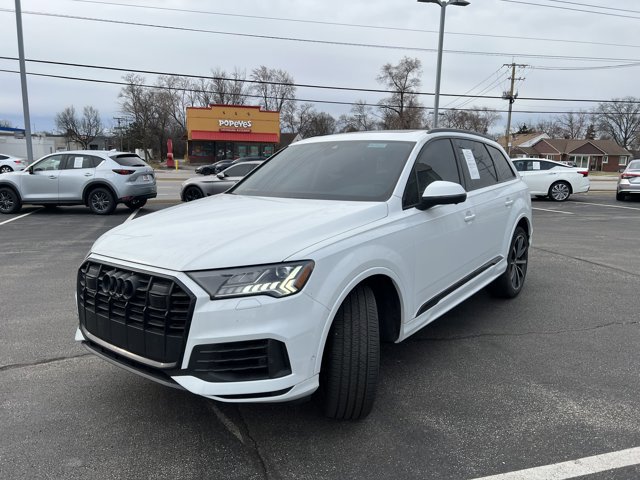 Used 2023 Audi Q7 Premium Plus w/ Premium Plus Package image 2
