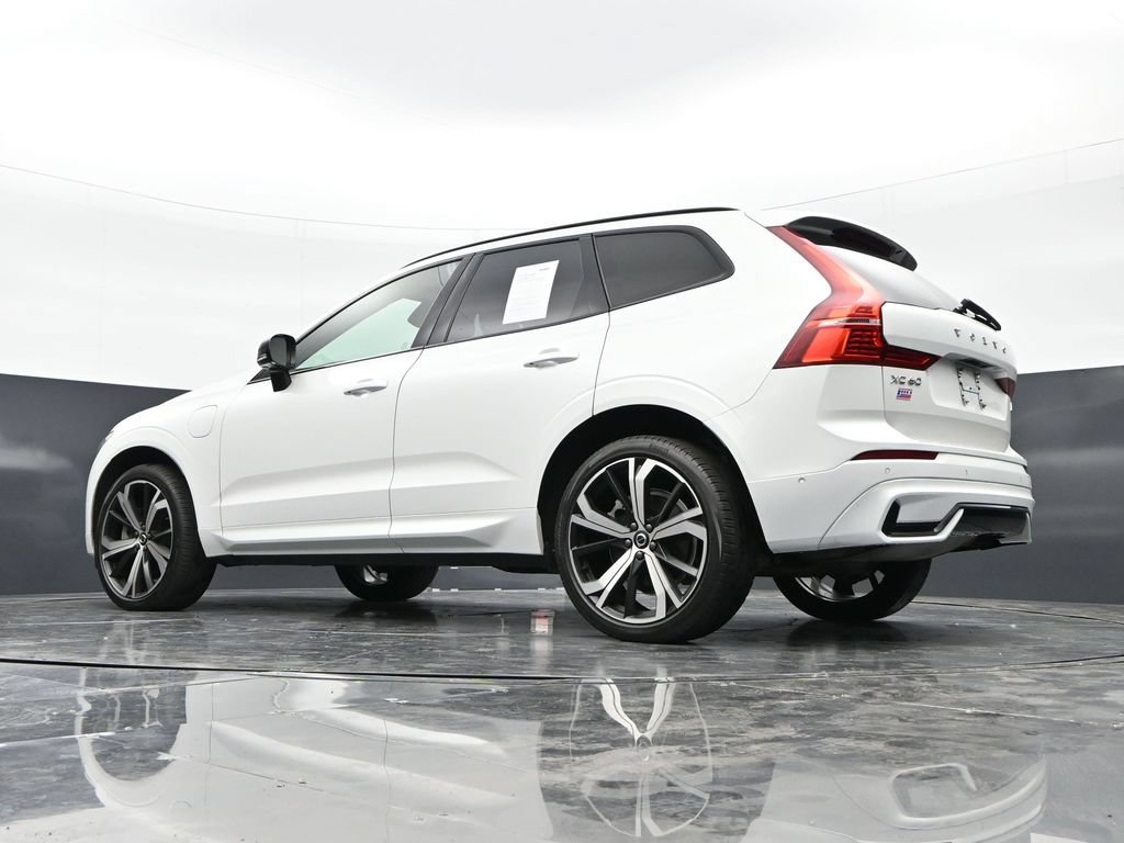 Used 2024 Volvo XC60 T8 Ultimate w/ Climate Package AWD/4WD image 45