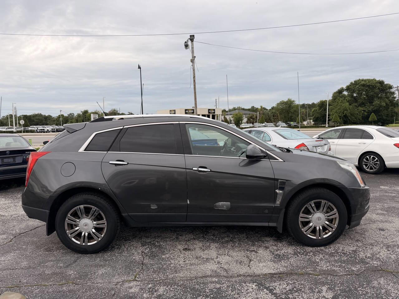 Used 2012 Cadillac SRX Luxury w/ LPO, Protection Package FWD image 3