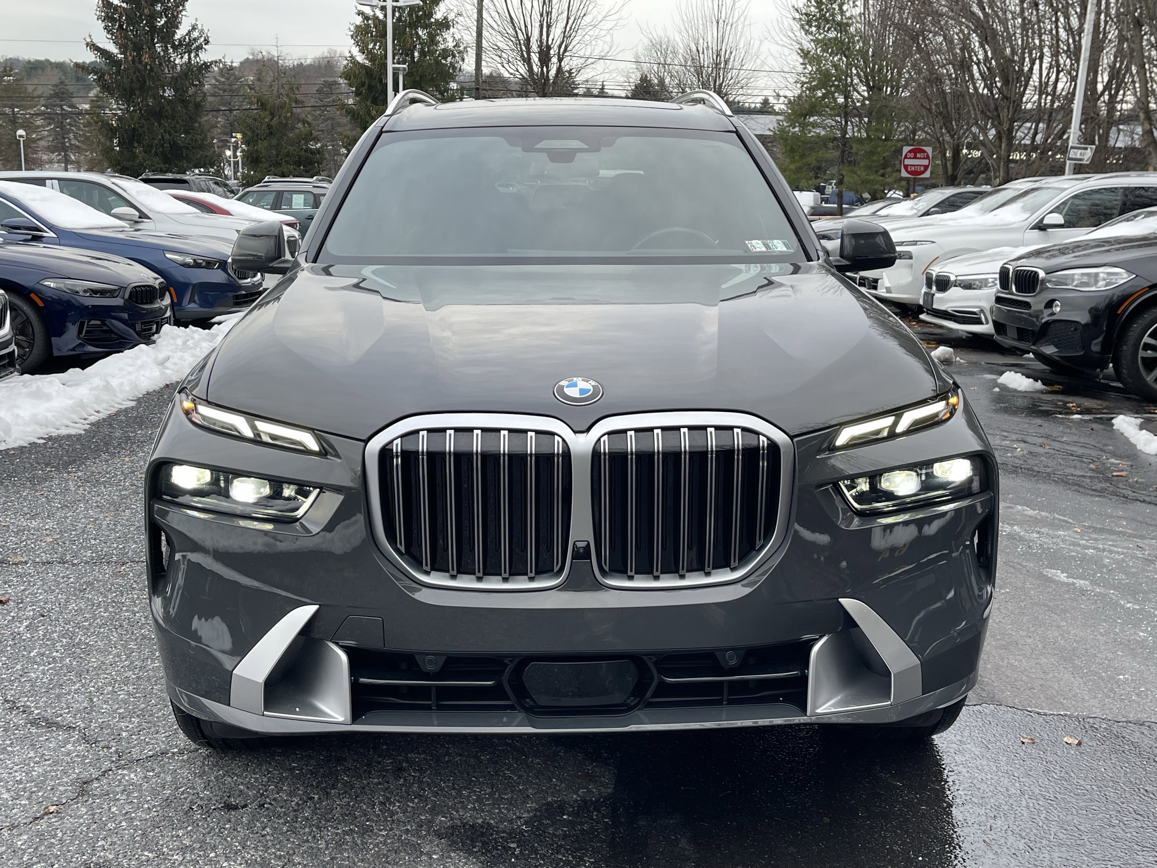Certified 2023 BMW X7 xDrive40i w/ Executive Package image 2