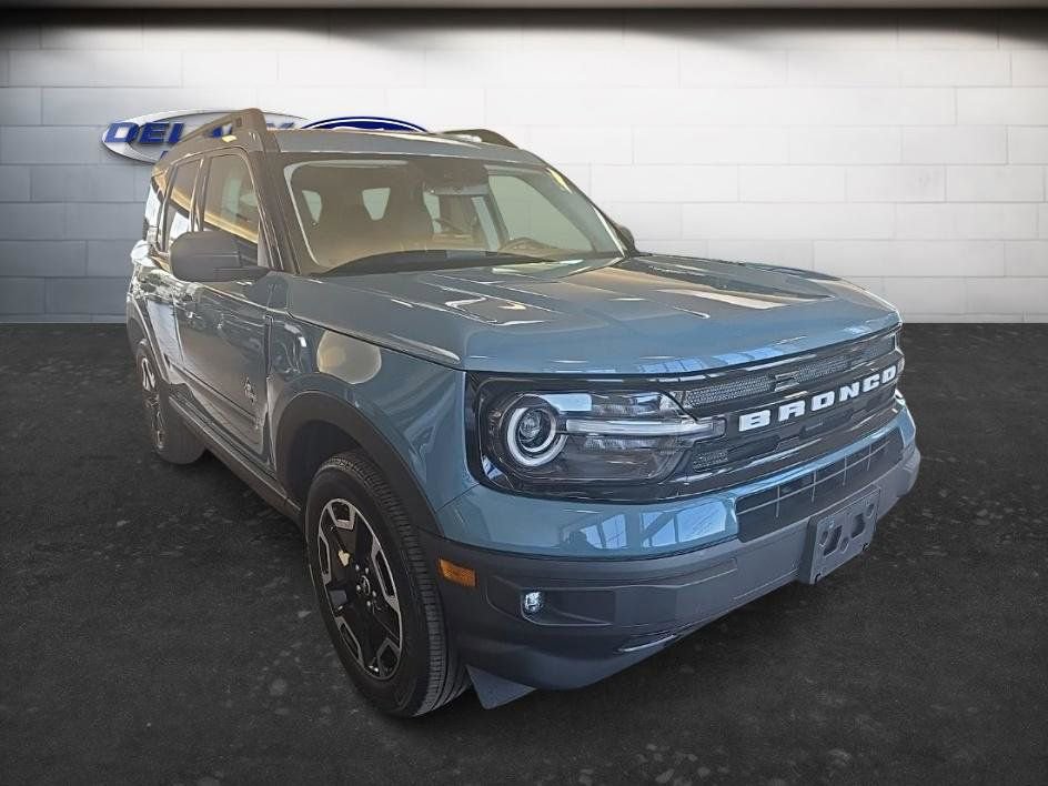 Used 2023 Ford Bronco Sport Outer Banks AWD/4WD image 9