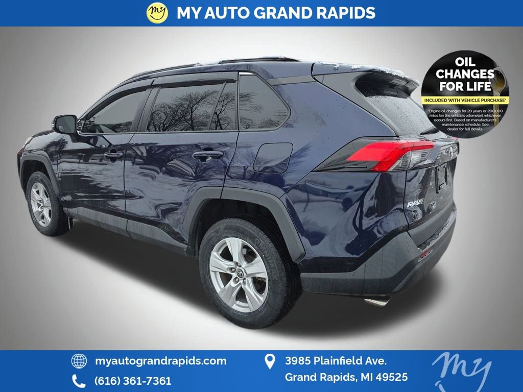 Used 2021 Toyota RAV4 XLE image 5