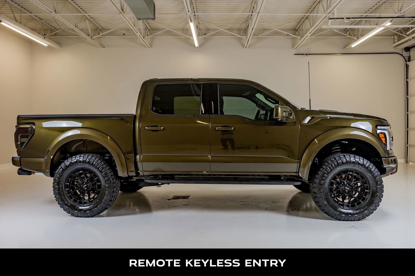 Used 2026 Ford F150 Raptor w/ Equipment Group 803A Raptor R AWD/4WD image 11