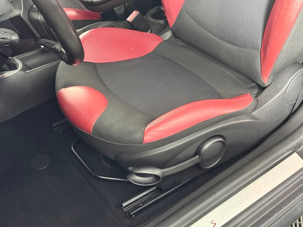 Used 2011 MINI Cooper S FWD image 19