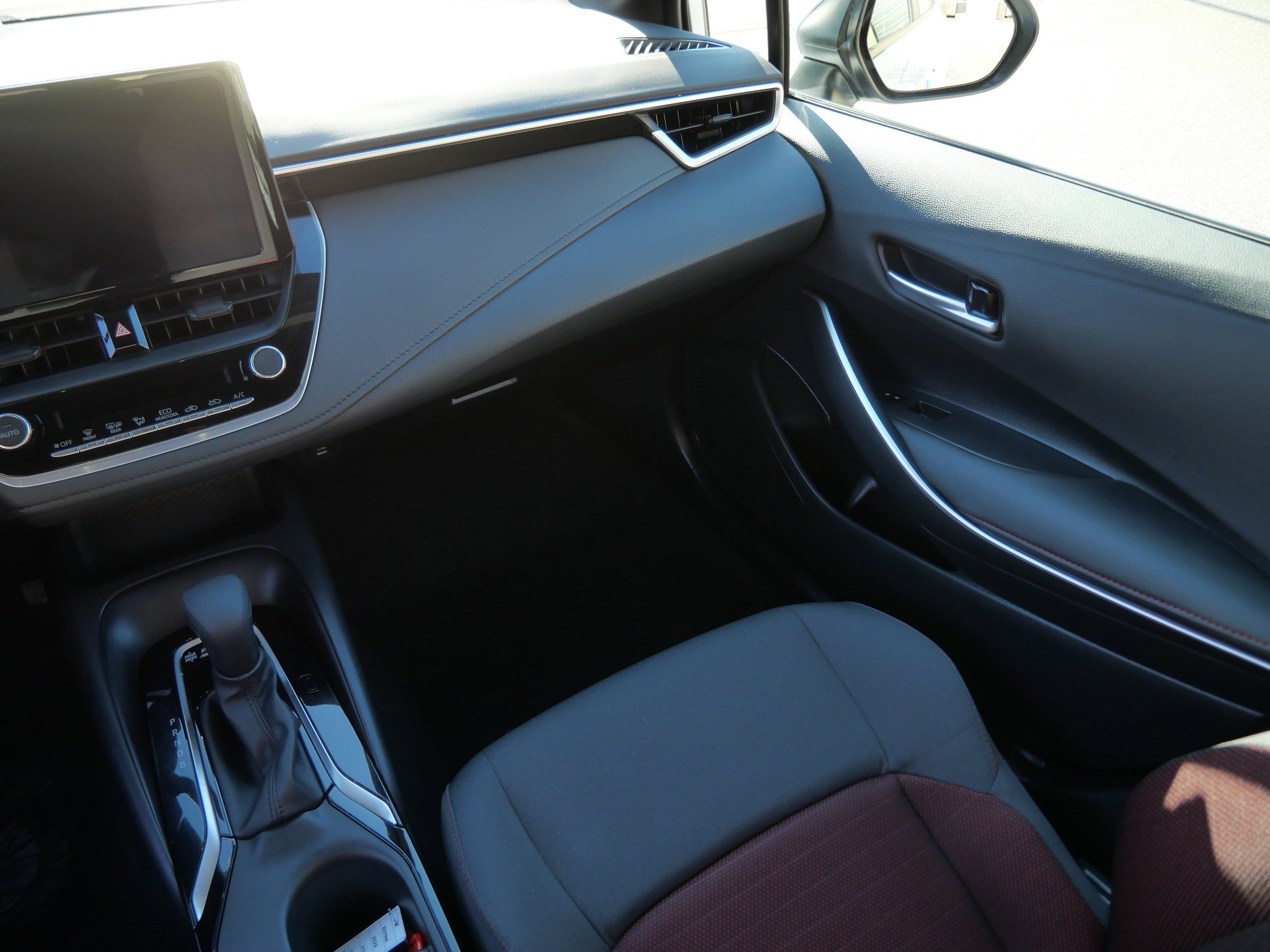 Certified 2024 Toyota Corolla SE FWD image 12