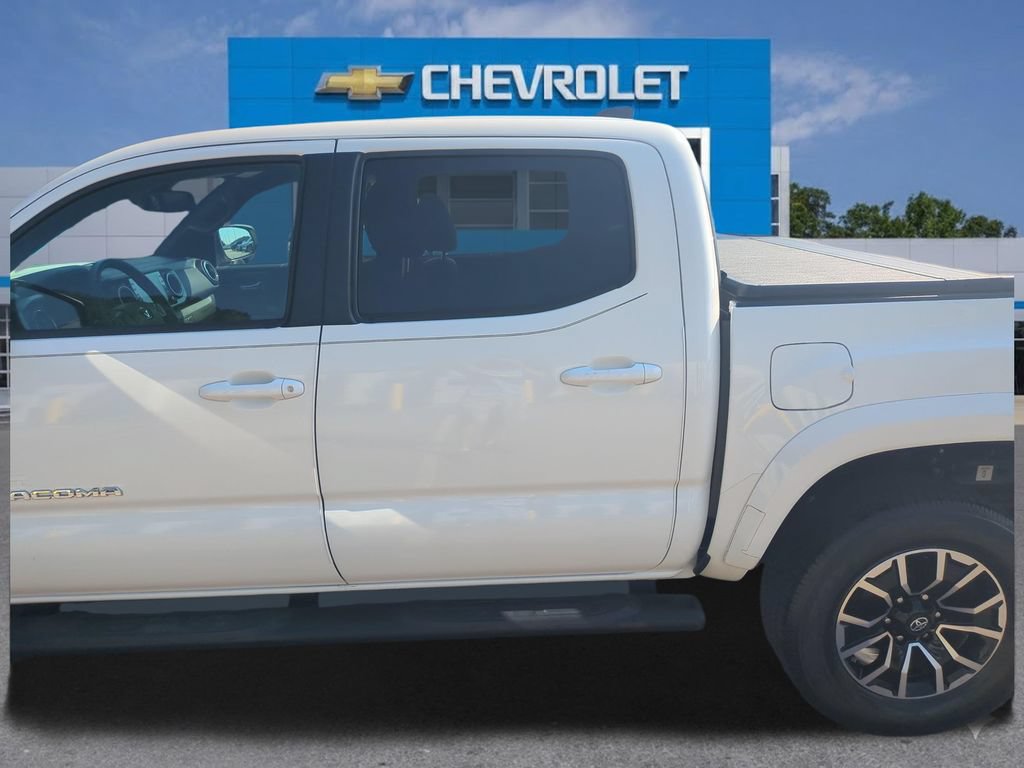 Used 2021 Toyota Tacoma TRD Sport w/ Technology Package AWD/4WD image 28