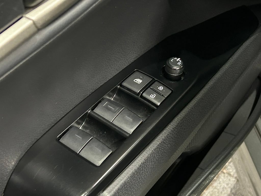 Used 2025 Toyota Camry XSE FWD image 17