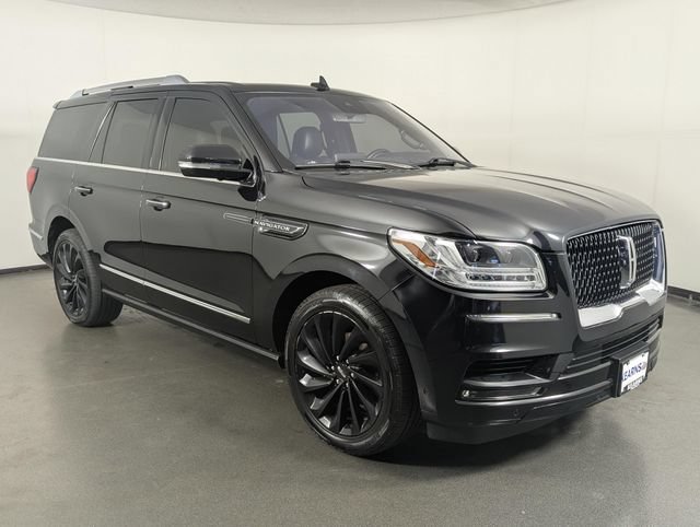Used 2020 Lincoln Navigator Reserve w/ Equipment Group 208A Reserve AWD/4WD image 2