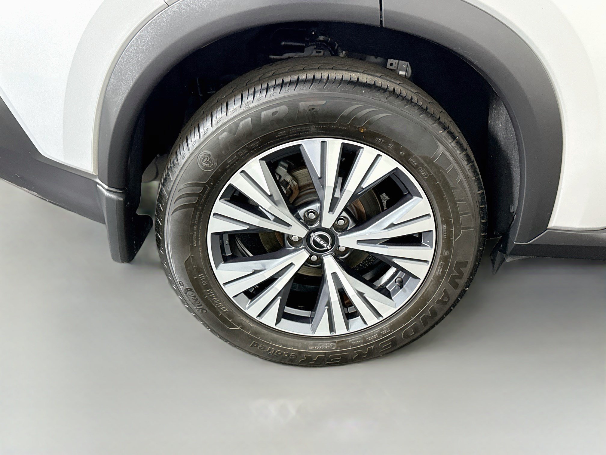 Used 2022 Nissan Rogue SV FWD image 33