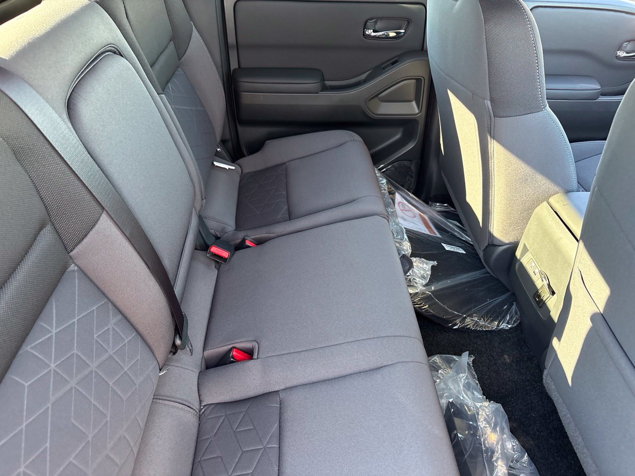 New 2027 Nissan Frontier SV RWD image 14