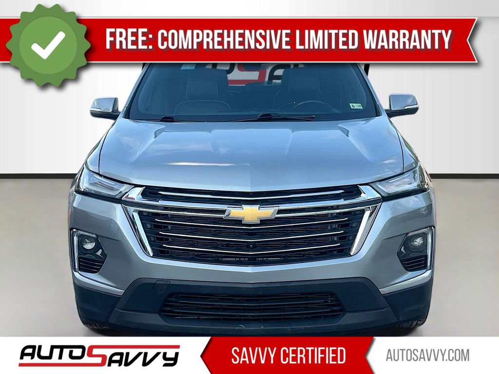 Used 2023 Chevrolet Traverse Premier FWD image 2