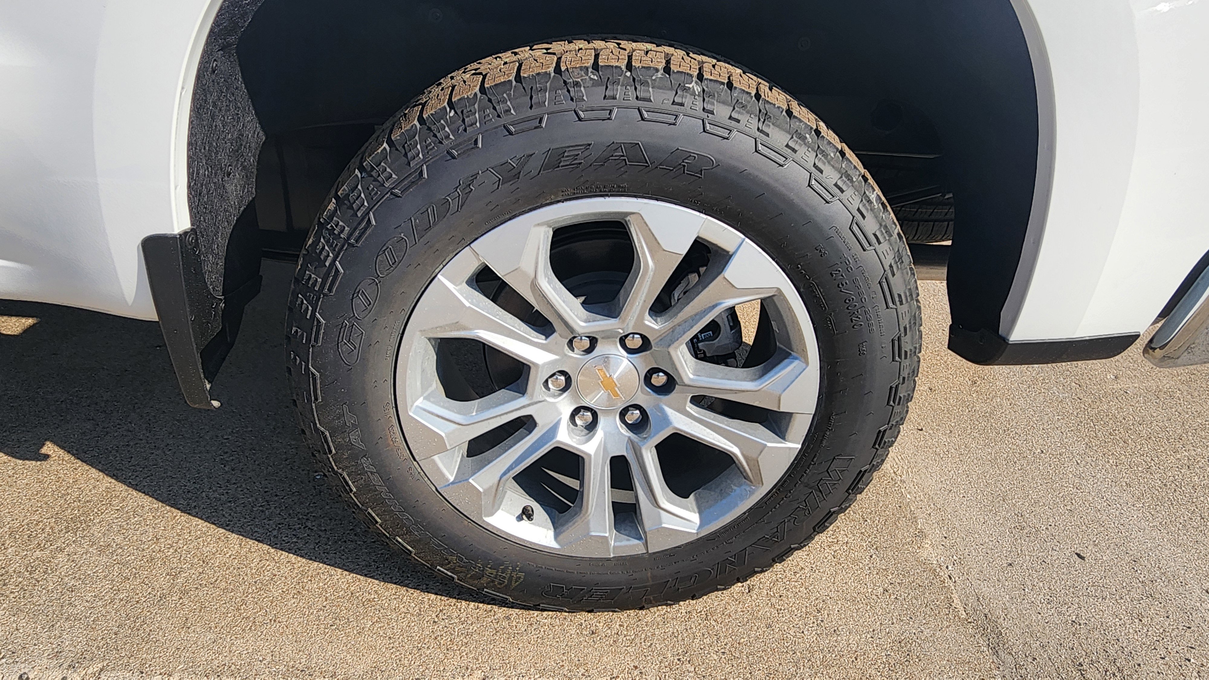 New 2026 Chevrolet Silverado 1500 LTZ w/ Z71 Off-Road Package image 9