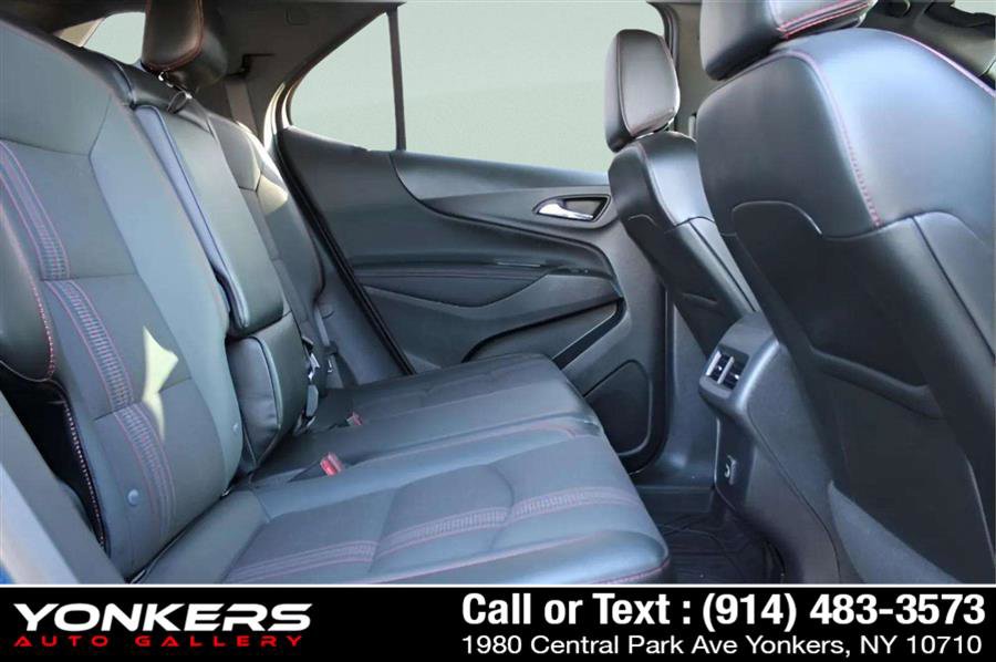 Used 2022 Chevrolet Equinox RS w/ Infotainment Package image 41