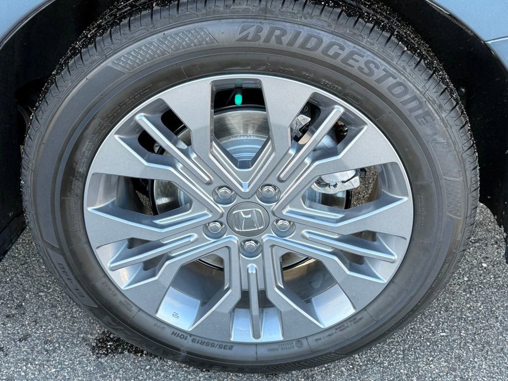 Certified 2026 Honda Odyssey Touring image 12