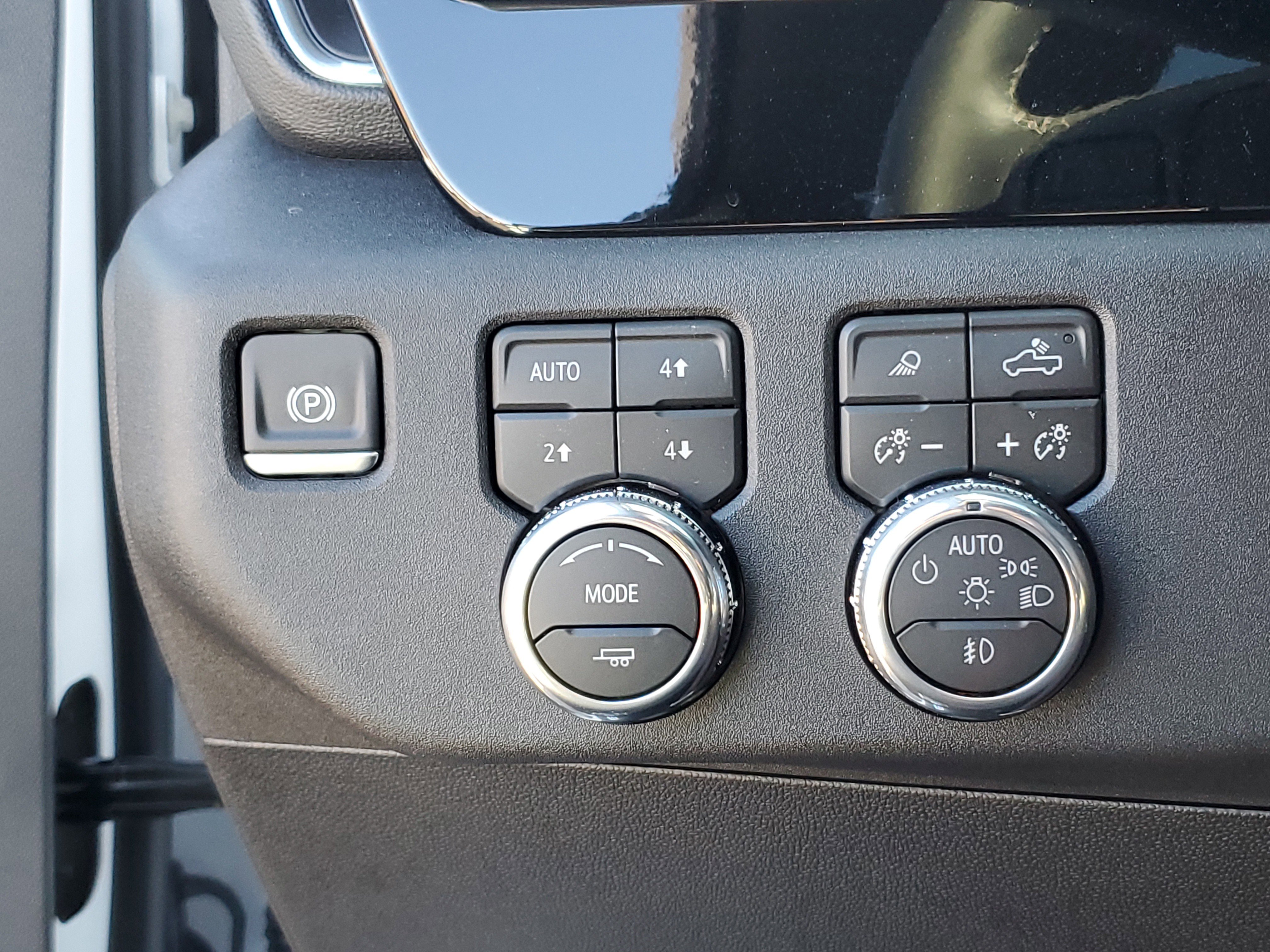 New 2026 GMC Sierra 2500 SLT w/ SLT Premium Package image 27