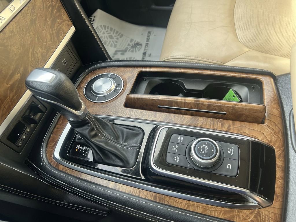 Used 2021 Nissan Armada SL image 19