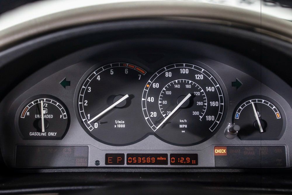 Used 1993 BMW 850Ci image 21