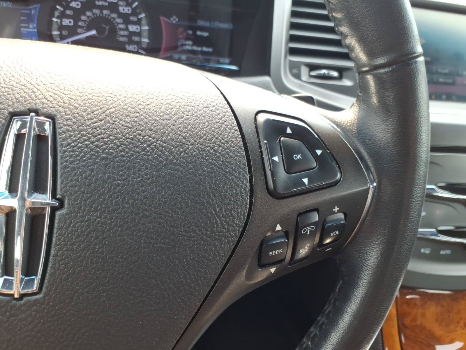 Used 2014 Lincoln MKS AWD w/ Equipment Group 101A image 20