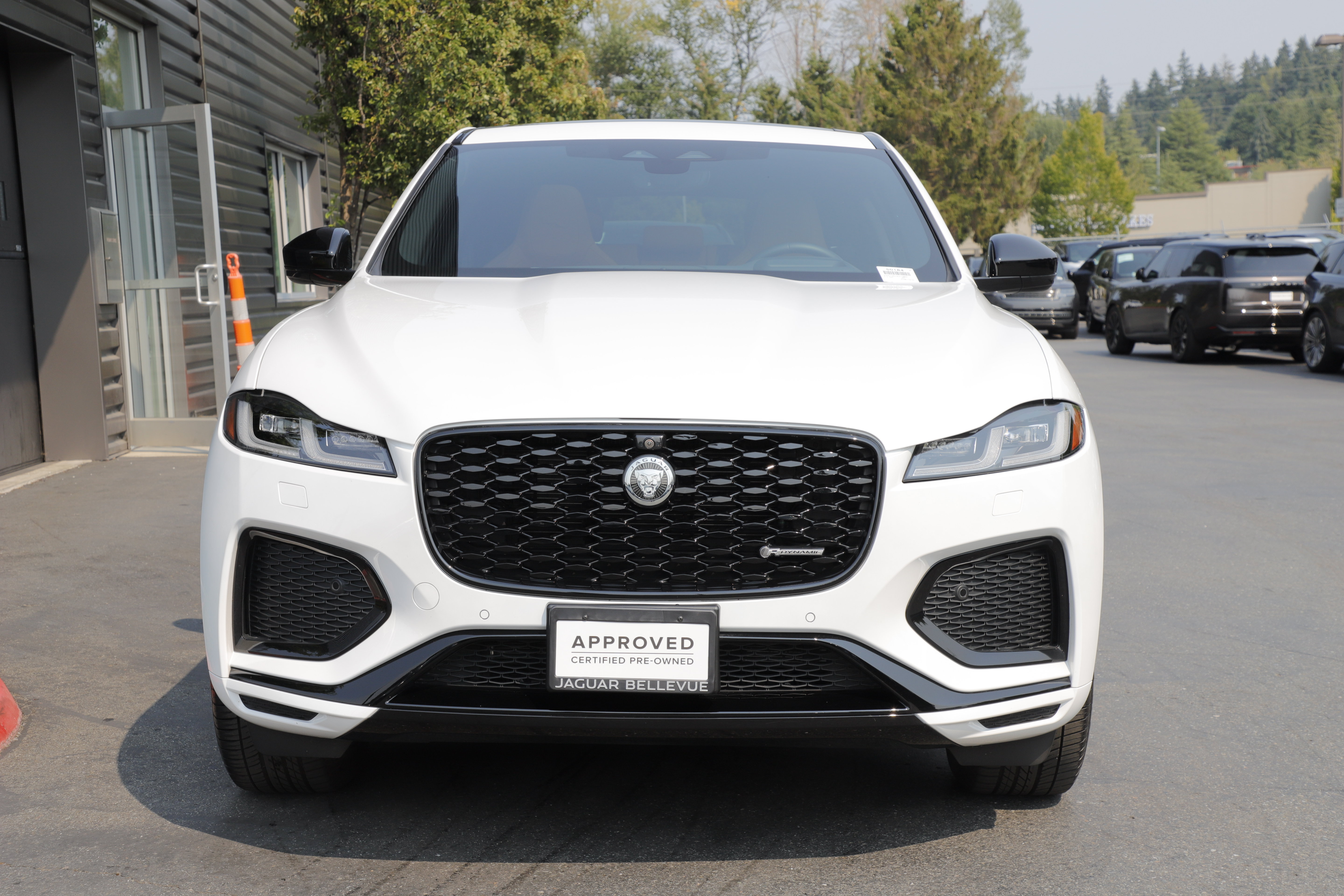 Certified 2025 Jaguar F-PACE R-Dynamic S AWD/4WD image 6