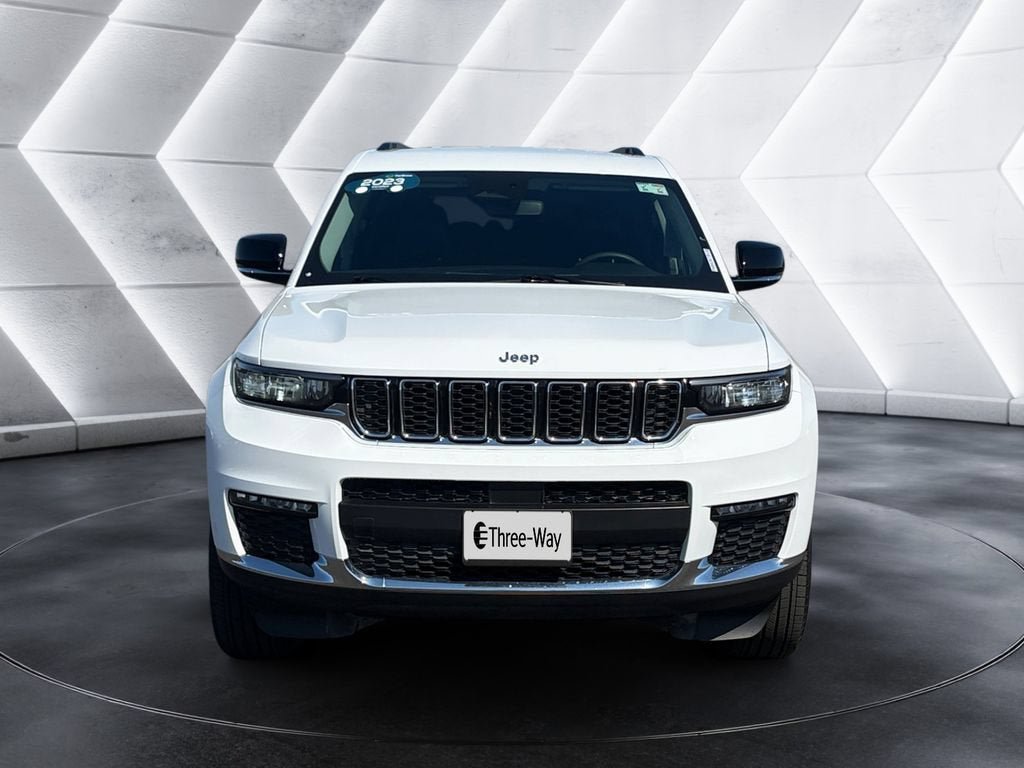 Used 2023 Jeep Grand Cherokee L Limited RWD image 8