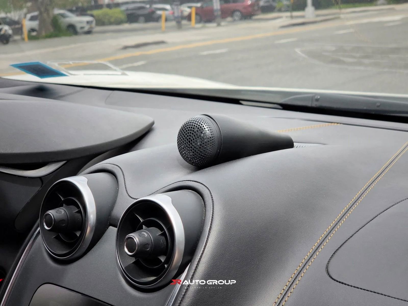 Used 2016 McLaren 570S Coupe RWD image 20