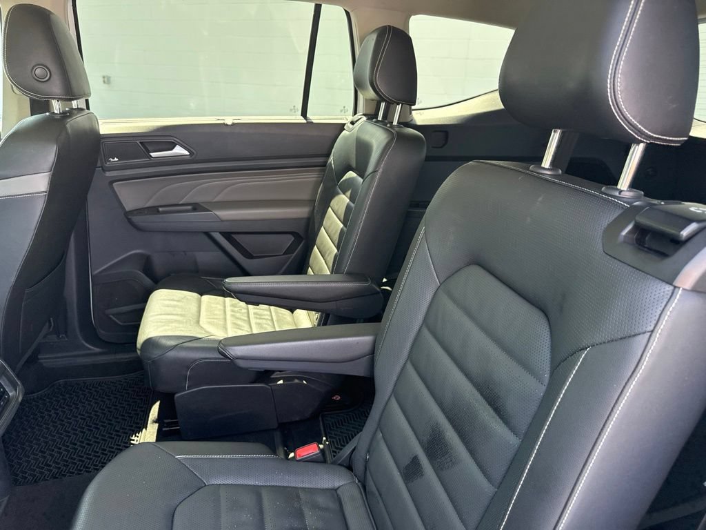 Used 2023 Volkswagen Atlas SEL Premium AWD/4WD image 16