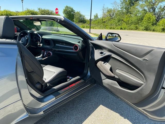 Used 2021 Chevrolet Camaro LT RWD image 16