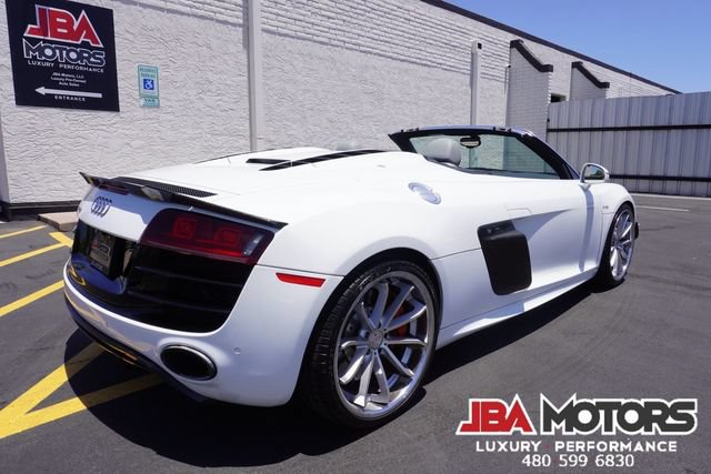 Used 2011 Audi R8 V10 AWD/4WD image 3