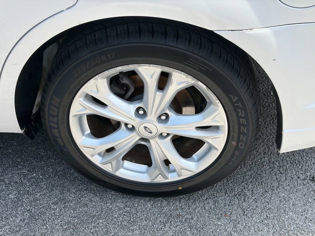 Used 2010 Ford Fusion SE FWD image 20