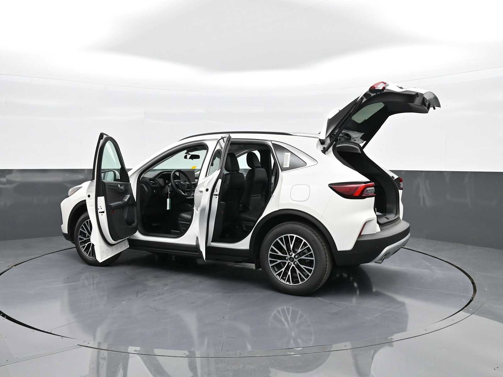 New 2025 Ford Escape SE FWD image 43