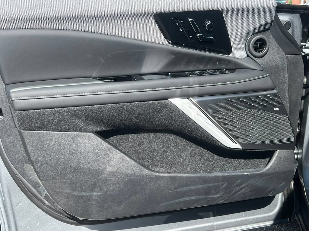 New 2027 Cadillac Optiq Sport w/ LPO, Floor Liner Package AWD/4WD image 12