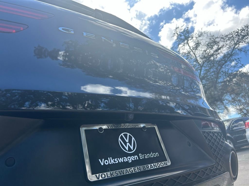 Used 2023 Genesis GV70 2.5T w/ Sport Prestige Package image 45