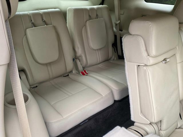 Used 2018 Lincoln MKT AWD image 34
