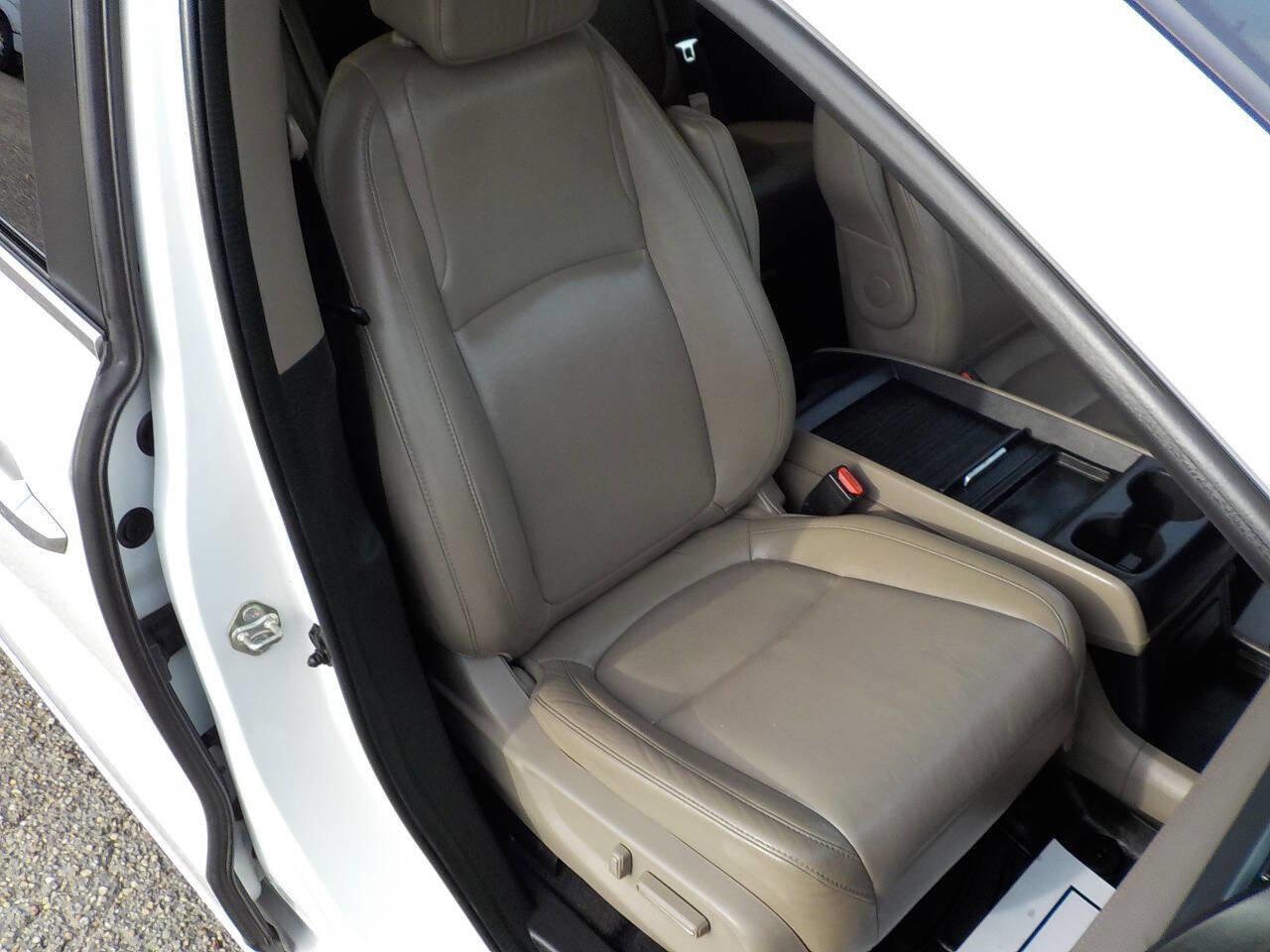 Used 2020 Honda Odyssey Touring image 30