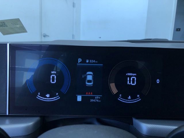 Used 2025 Hyundai Sonata SEL FWD image 29