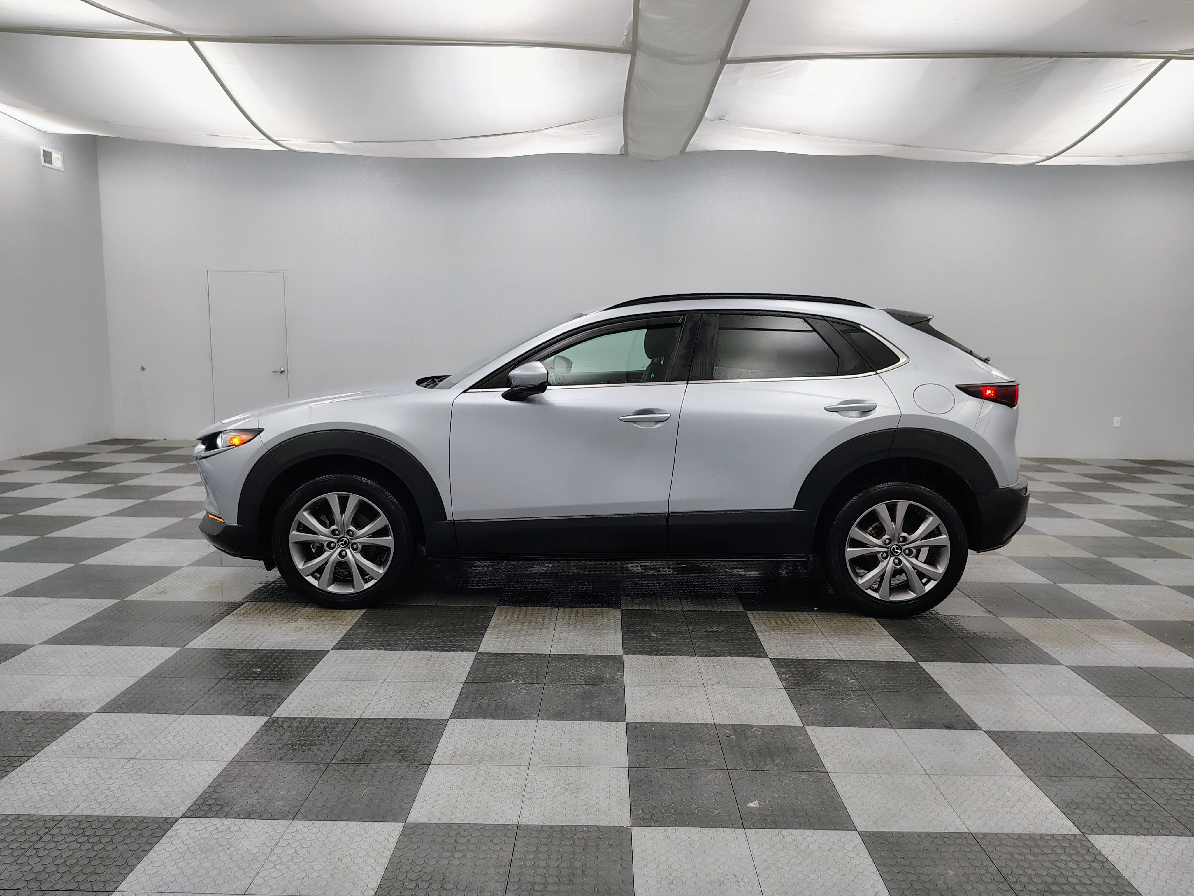 Used 2020 MAZDA CX-30 FWD w/ Select Package image 7
