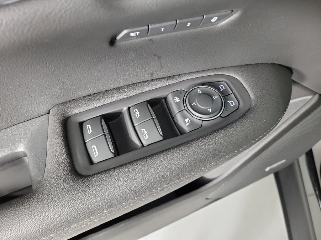 Used 2023 Cadillac XT5 Premium Luxury w/ Technology Package FWD image 21