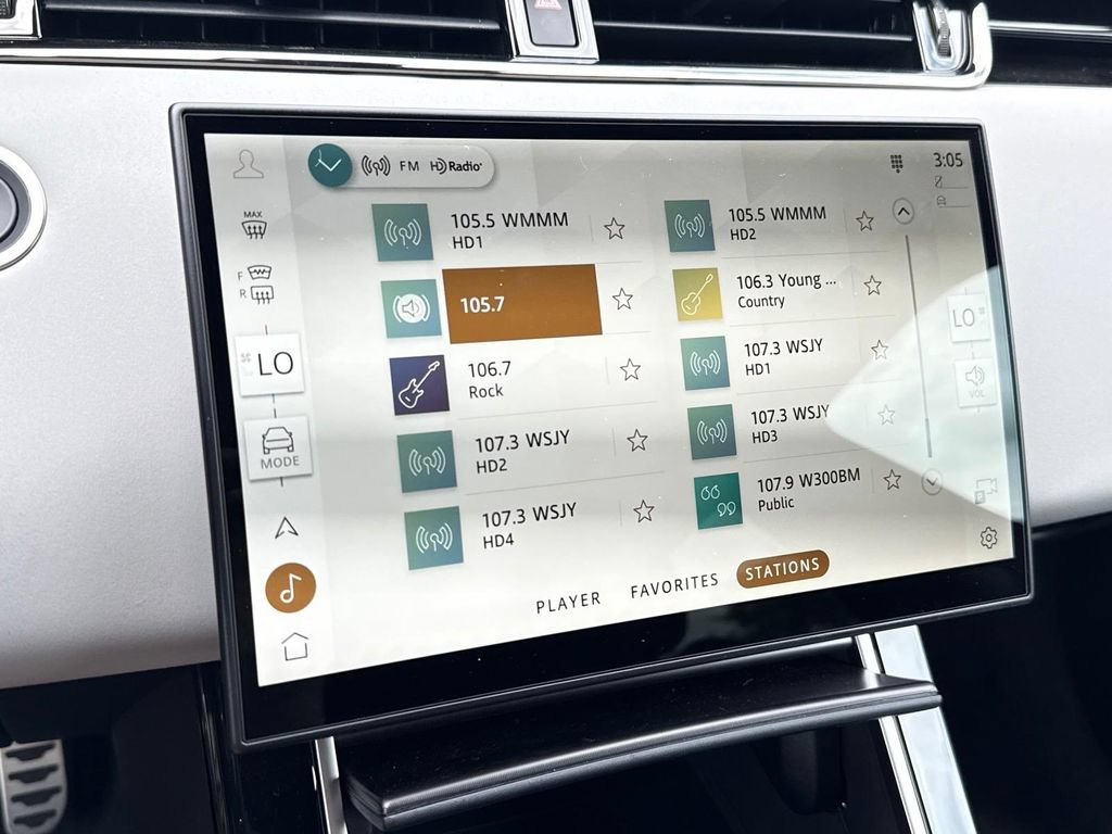 New 2026 Land Rover Range Rover Evoque Hoxton AWD/4WD image 17