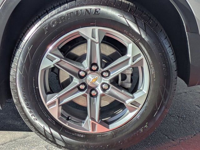 Used 2025 Chevrolet Blazer LT image 13