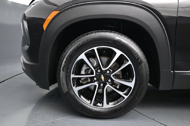 Used 2025 Chevrolet TrailBlazer LT FWD image 15