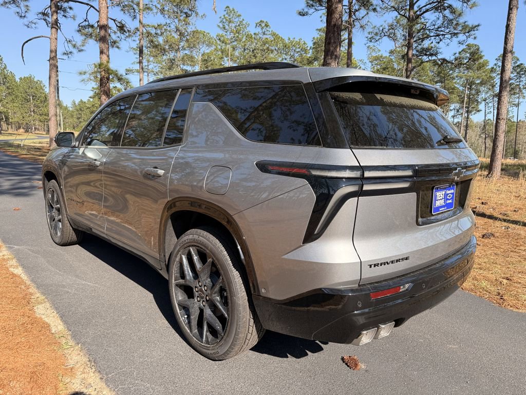New 2026 Chevrolet Traverse RS FWD image 3