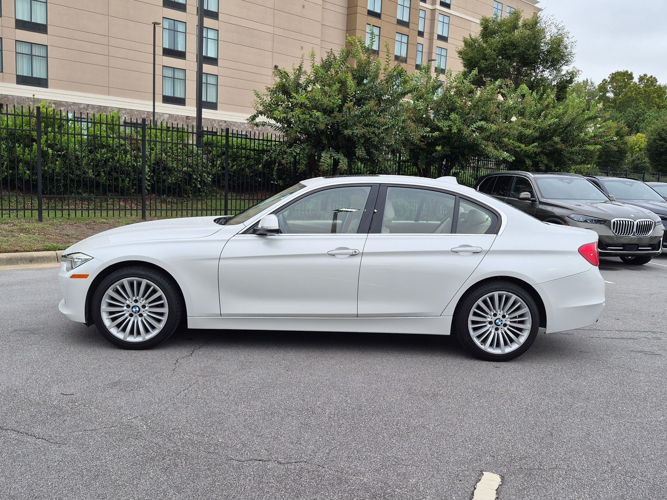 Used 2015 BMW 328i Sedan RWD image 6